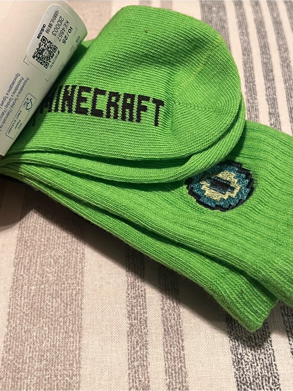 Bundle Adidas Minecraft Campus 00s J Black Green Pixel Sneakers 6.5Y  and socks - Picture 16 of 16